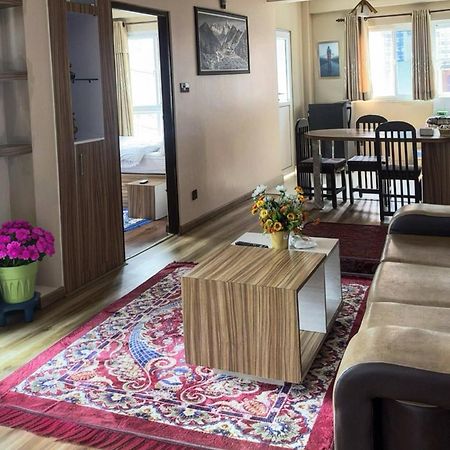 קטמנדו House Of Forrest, Service Apartments מראה חיצוני תמונה