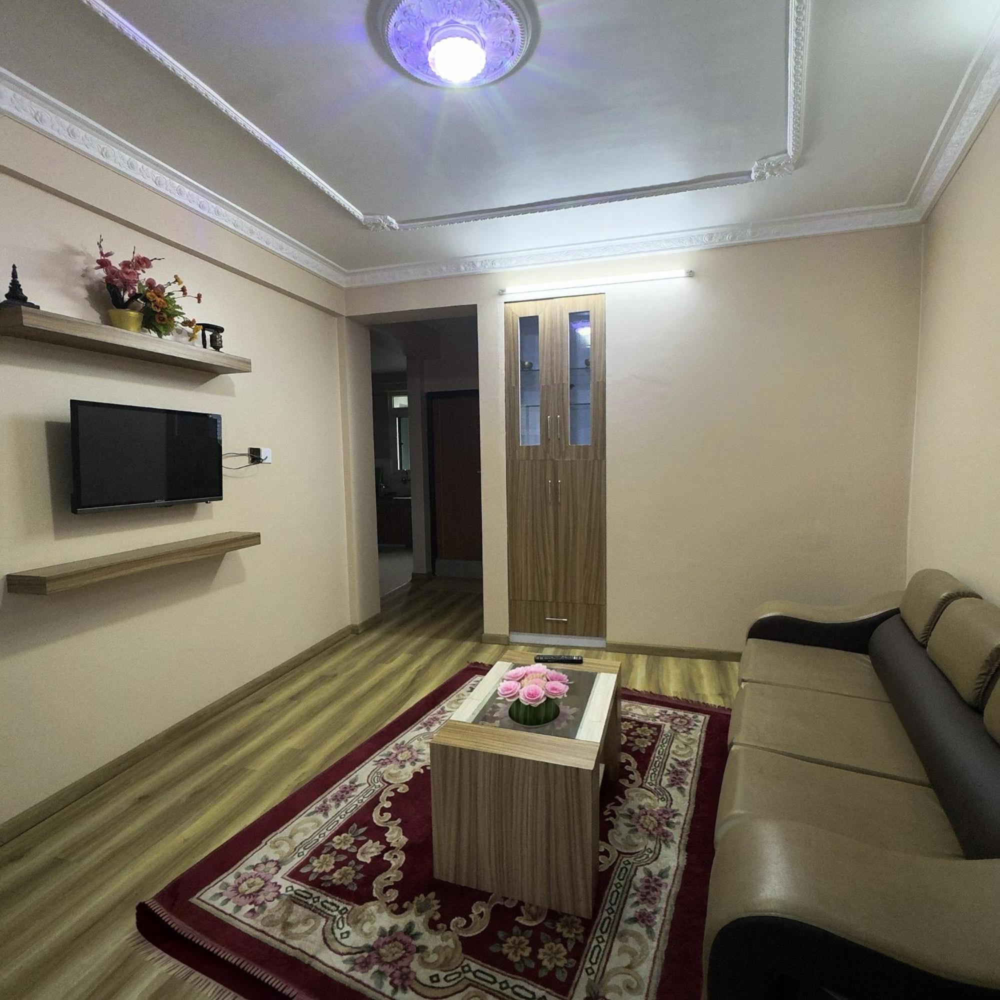 קטמנדו House Of Forrest, Service Apartments מראה חיצוני תמונה